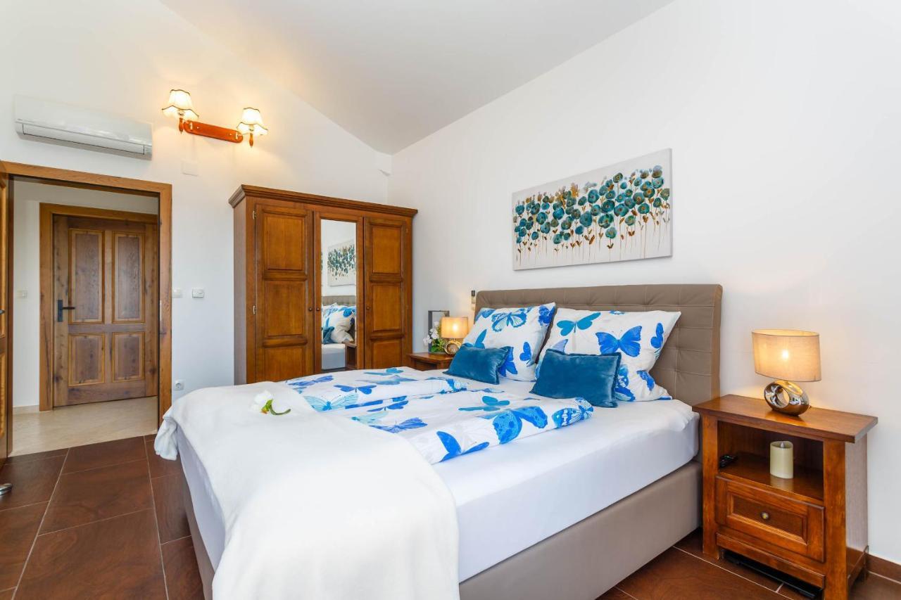 Villa Kamenica Kras Екстер'єр фото