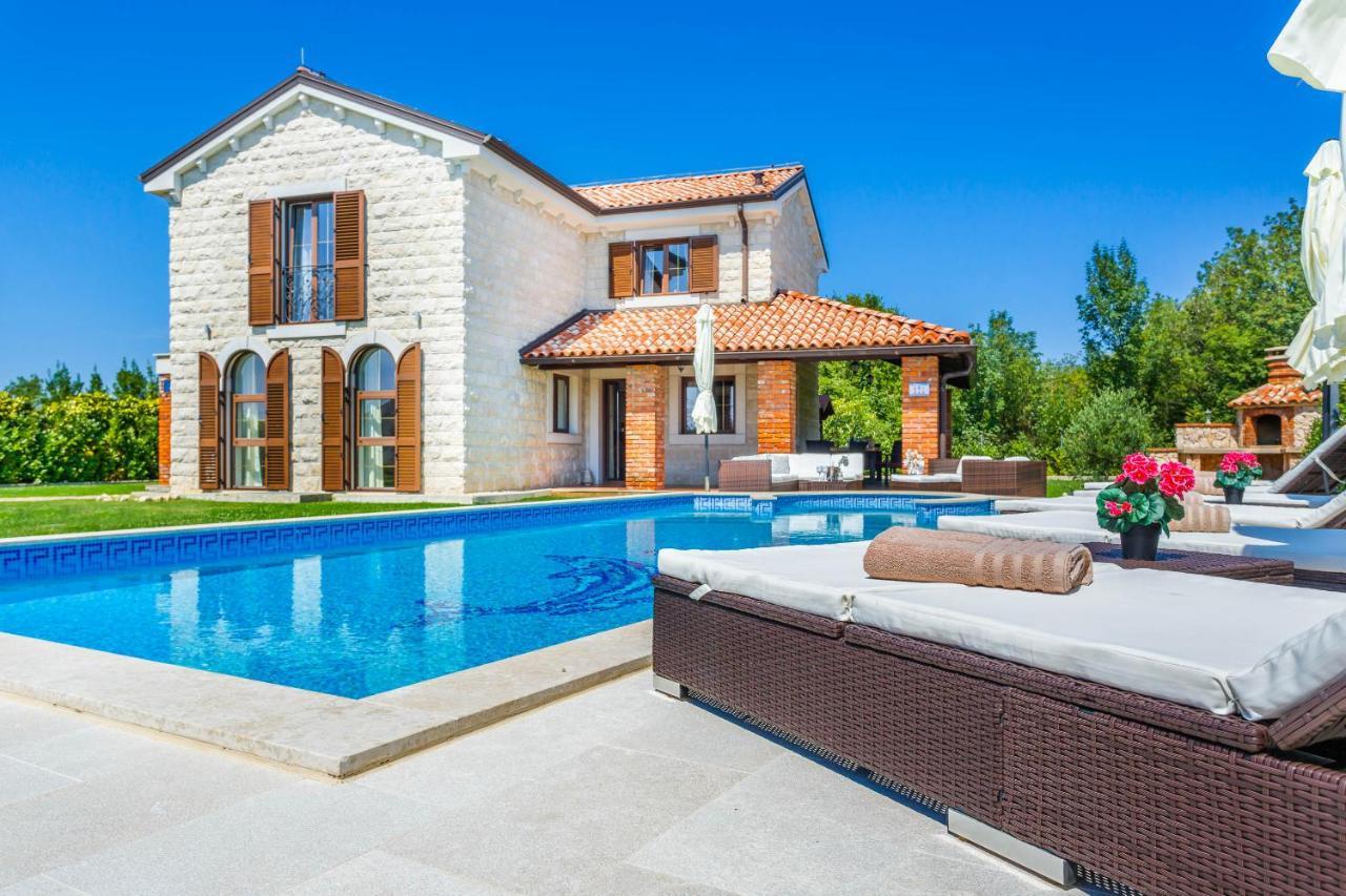 Villa Kamenica Kras Екстер'єр фото