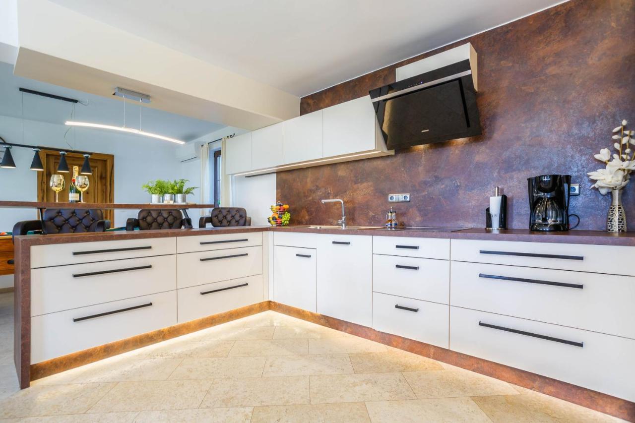 Villa Kamenica Kras Екстер'єр фото