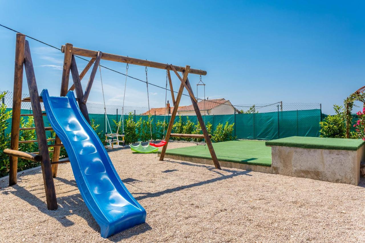 Villa Kamenica Kras Екстер'єр фото